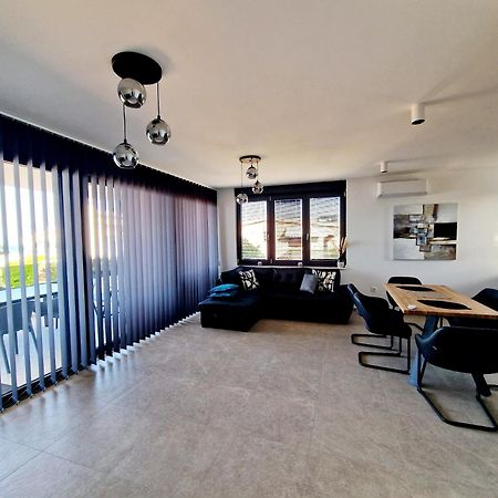 Dinary Apartman Vir Bagian luar foto
