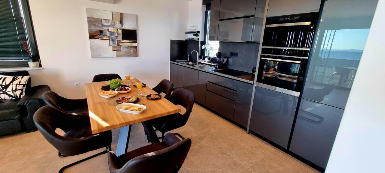 Dinary Apartman Vir Bagian luar foto