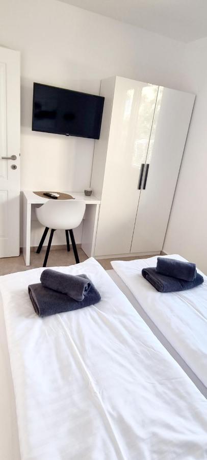 Dinary Apartman Vir Bagian luar foto