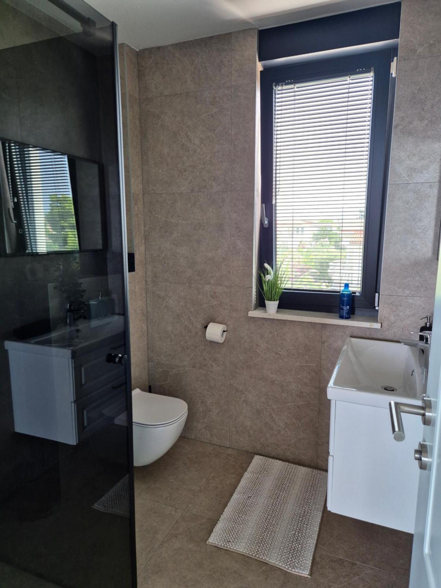 Dinary Apartman Vir Bagian luar foto
